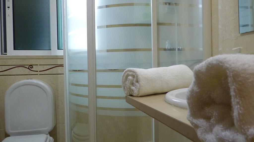 Azores Holidays House -B&B - Suites - Self Check-In Keyboard Ponta Delgada Esterno foto